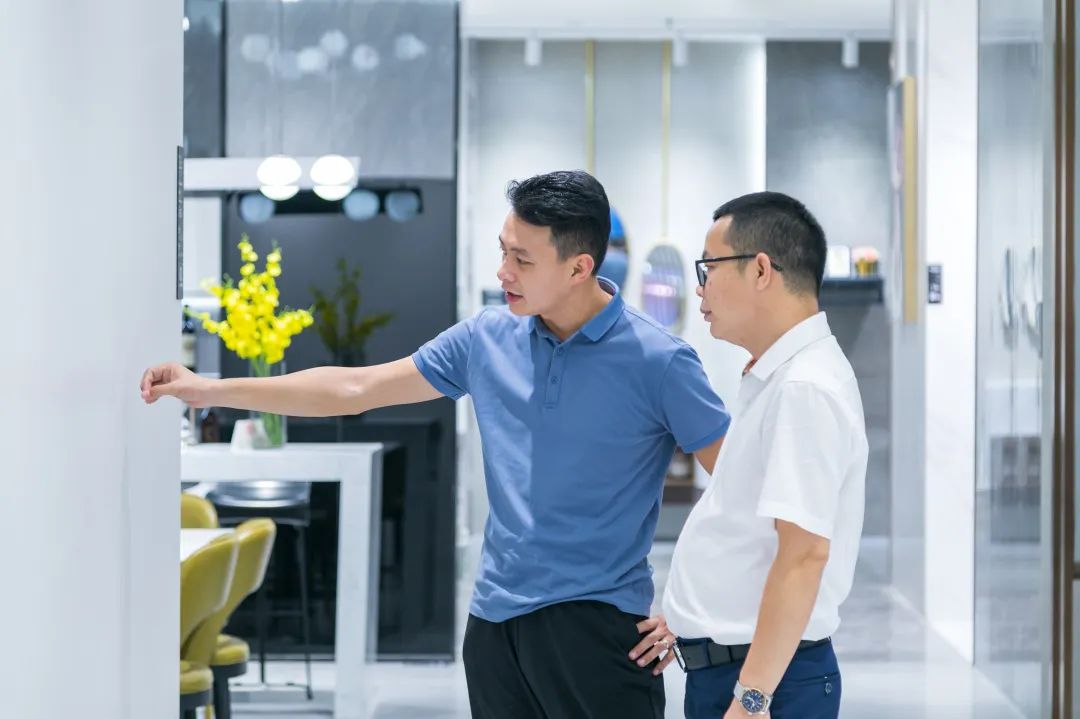 直击发布会现场 | 小蝌蚪视频黄色在线观看再携新品隆重亮相！(图12)