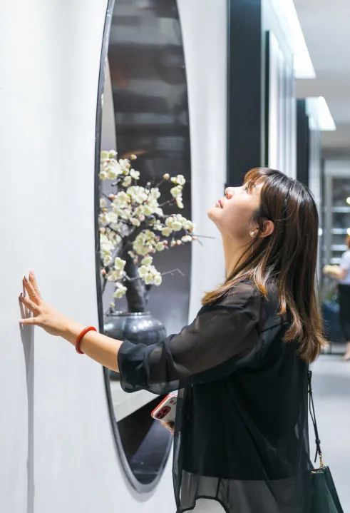 直击发布会现场 | 小蝌蚪视频黄色在线观看再携新品隆重亮相！(图11)